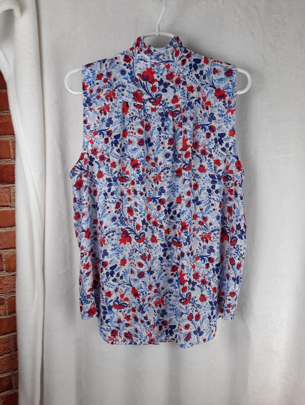 Ann Taylor Loft Floral Print Sleeveless Top Size XLP - Picture 6 of 12